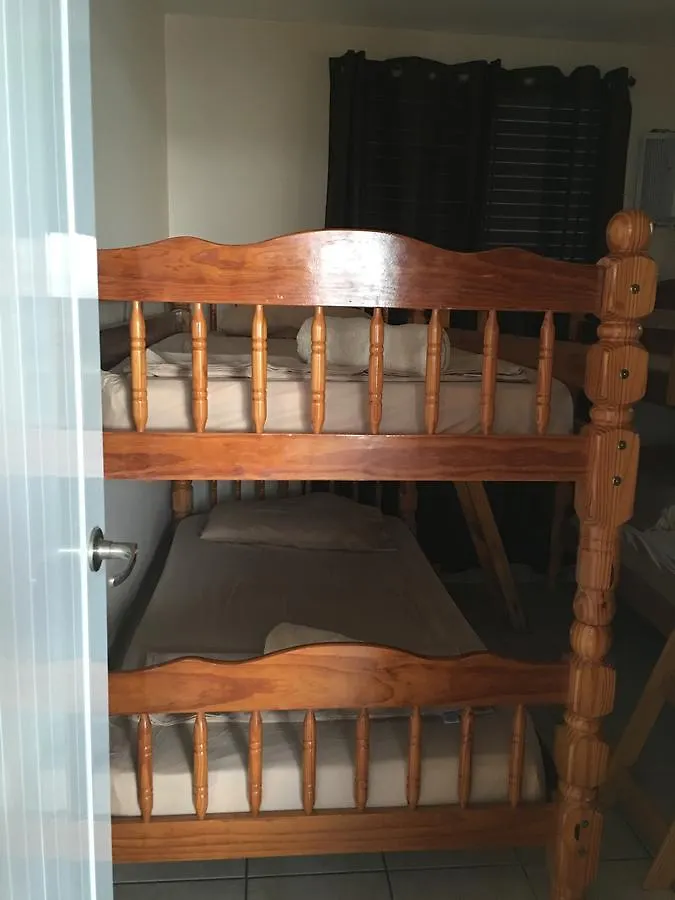 Apartment Sea Breeze Beach Front Guest House Aguada