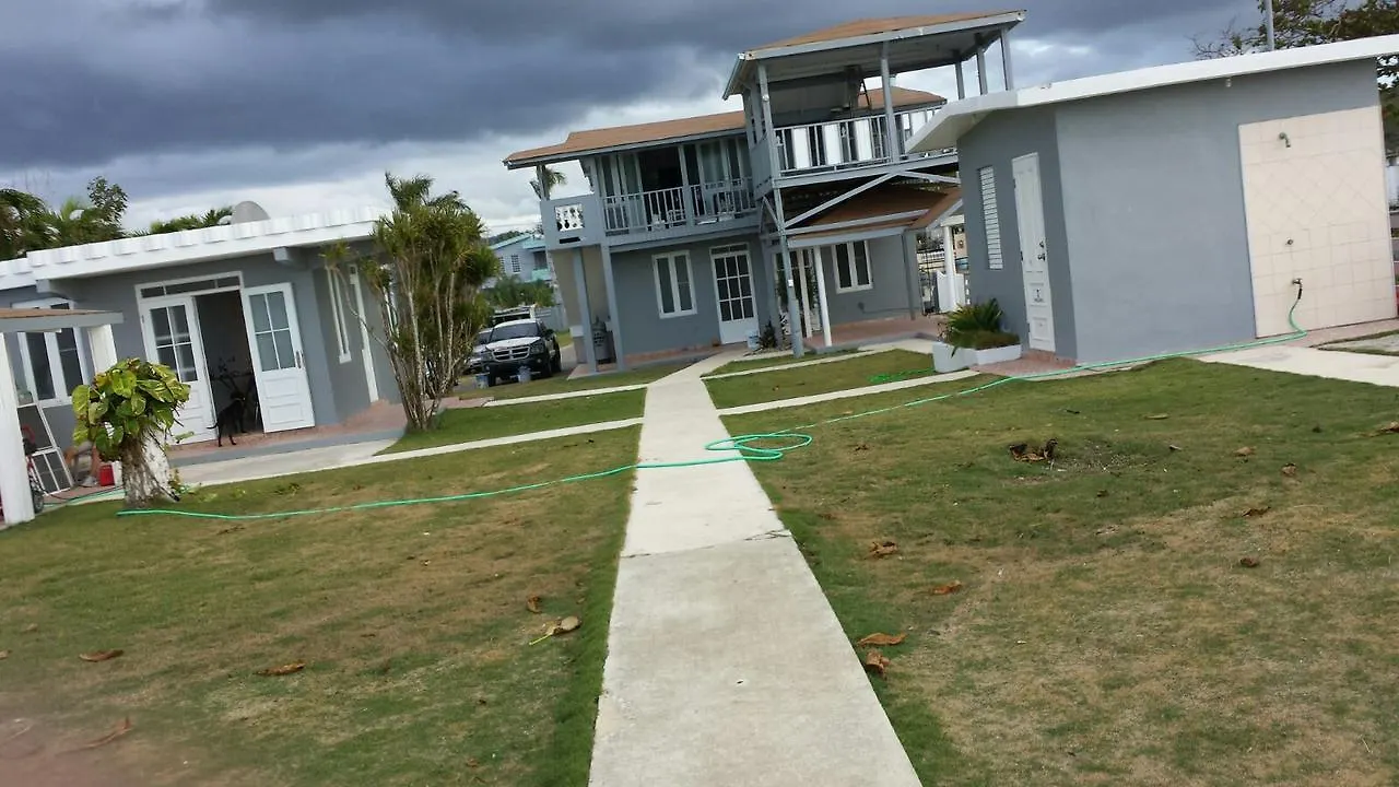 Sea Breeze Beach Front Guest House Aguada Puerto Rico