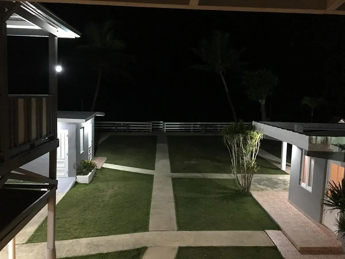 Sea Breeze Beach Front Guest House Aguada