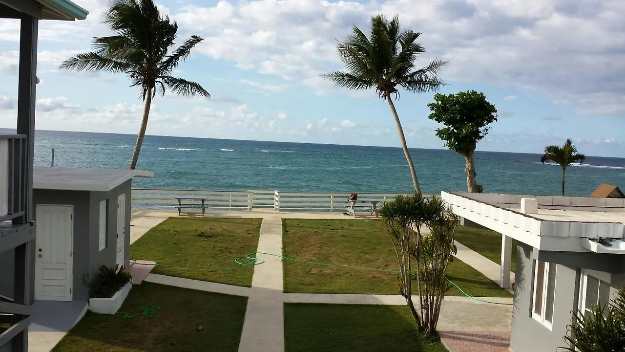 Sea Breeze Beach Front Guest House Aguada 0*,  Puerto Rico